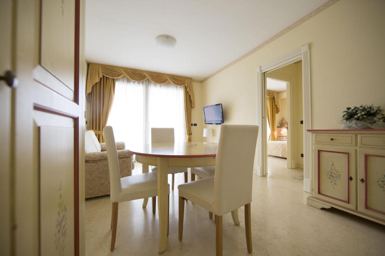 Appartamento Du Lac 1 Desenzano del Garda Exterior foto